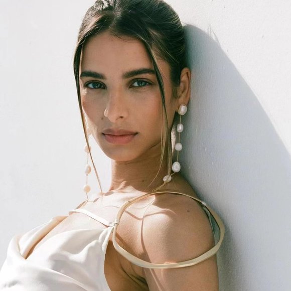 Cult Gaia Atum Drop Earrings - Freshwater Pearl - Picture 3 of 8